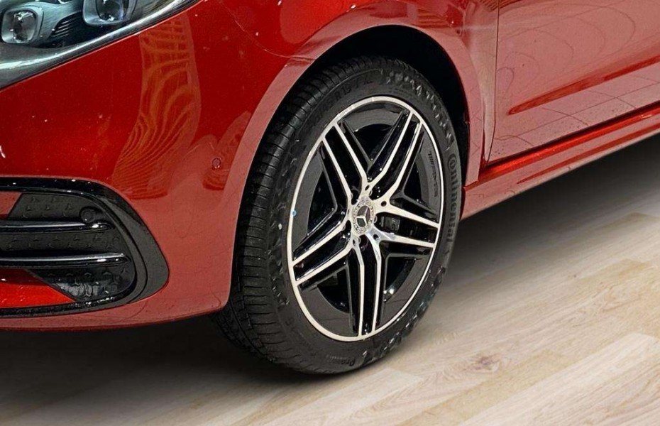 Mercedes-Benz Třídy V d 4MATIC   AMG AHK 360°KAM SHZ NAVI AVANT