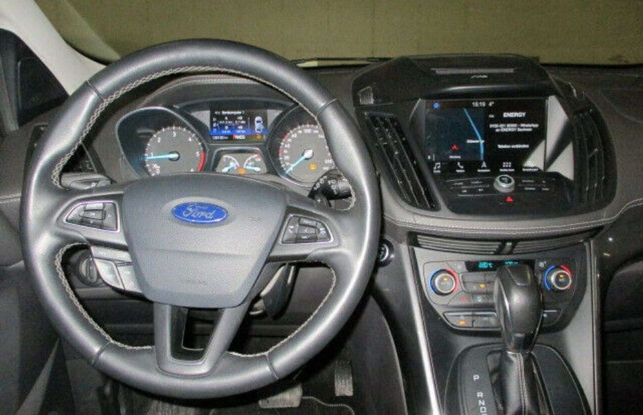 Ford Kuga 2.0 TDCi 4x4 Autom Vignale Xenon Navi Leder