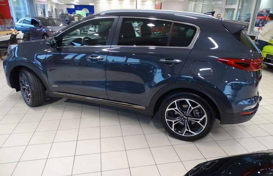 Kia Sportage 2.0D AT8 - GTLine ,Tech-Leder Mild-Hybrid, AHK