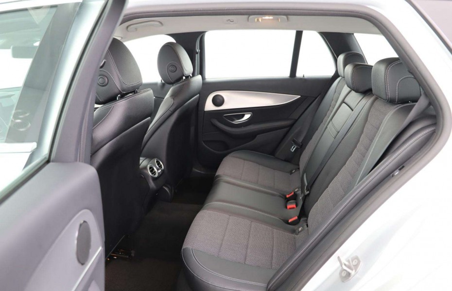 Mercedes-Benz Třídy E 220 T d Avantgarde+Navi+LED+Spur+Kam+Totwi+17