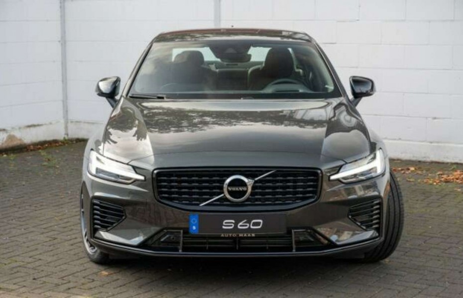 Volvo S60 T8 Recharge AWD Geartronic R-Design