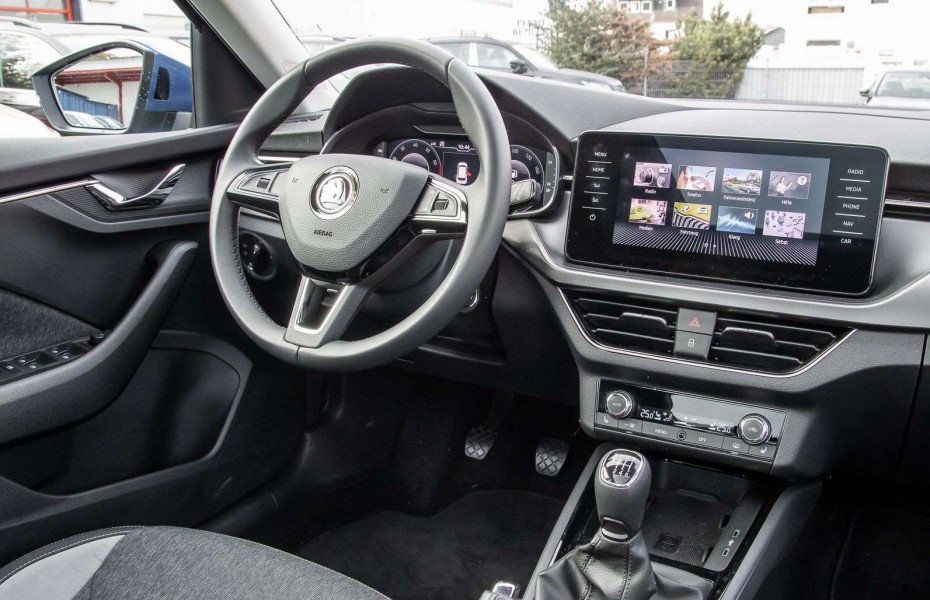 Škoda Kamiq Style 1.0 TSI  LED NAVI PDC KLIMA SITZHZG