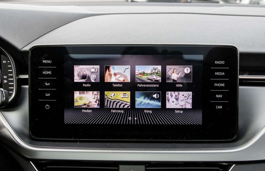 Škoda Kamiq Style 1.0 TSI  LED NAVI PDC KLIMA SITZHZG