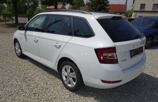 Škoda Fabia Style Combi Style AHZV / LED / Navi