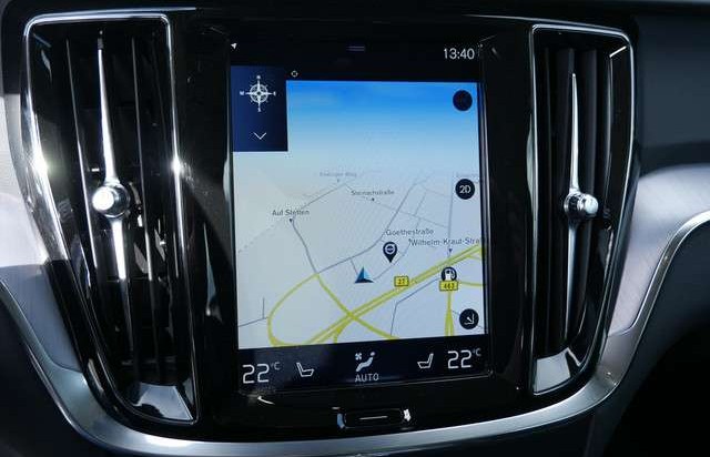 Volvo V60 D4 Momentum Pro PDC SHZ KAMERA NAVI LED