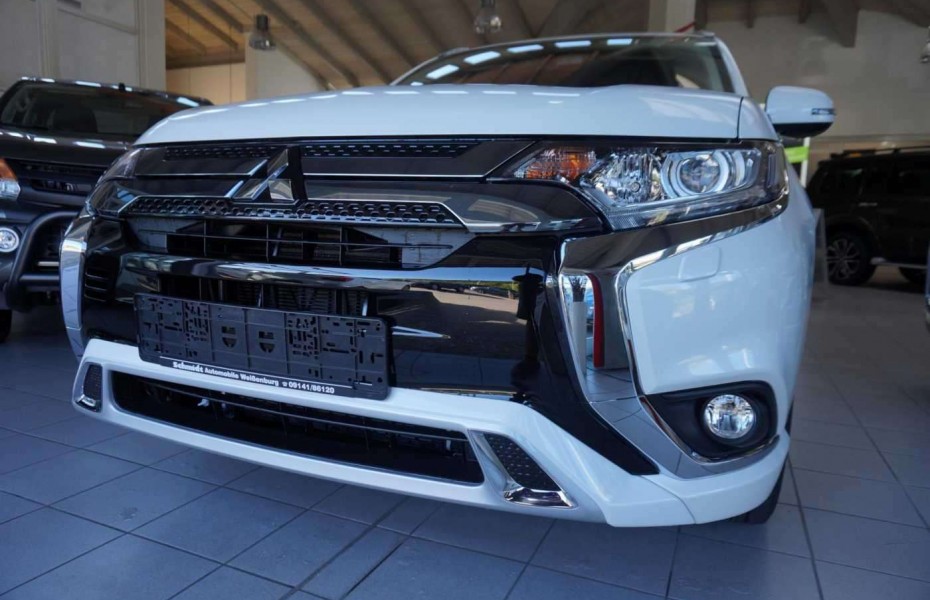 Mitsubishi Outlander Plug-In Hybrid MJ20 KAMERA/SHZG