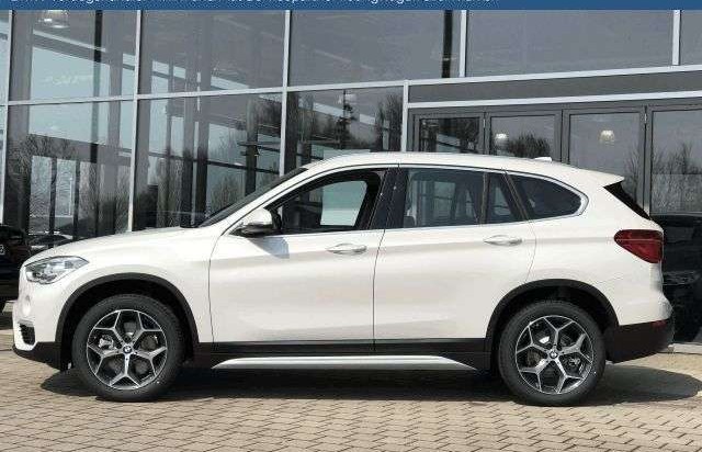 BMW X1 sDrive20i Aut. X LINE, NAVI, AHK, LED, R-KAME