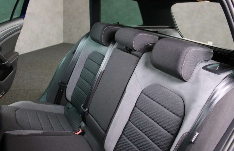 Volkswagen Golf Variant TDi R-Line / Dynaudio / AHK / SD / S. Airbag Hi. S