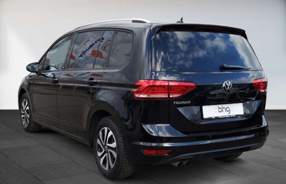 Volkswagen Touran 2.0 TDI DSG ACTIVE ACC LED NAVI