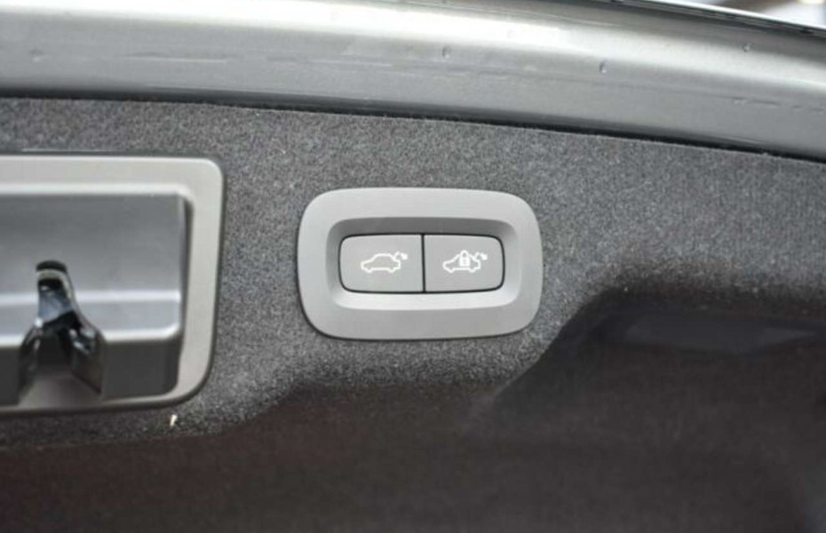 Volvo S90 T8 R-Design*360°HeUp*B&W*20