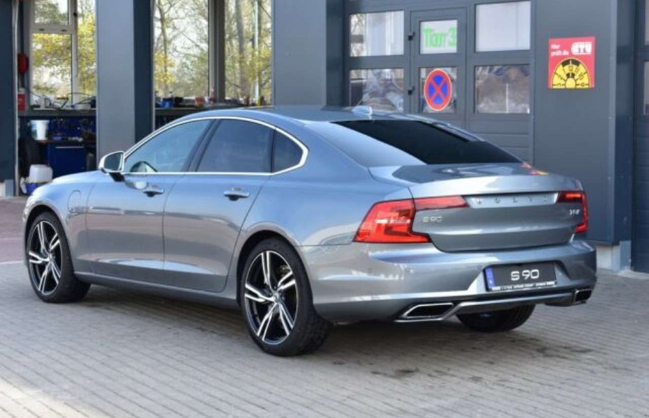 Volvo S90 T8 R-Design*360°HeUp*B&W*20