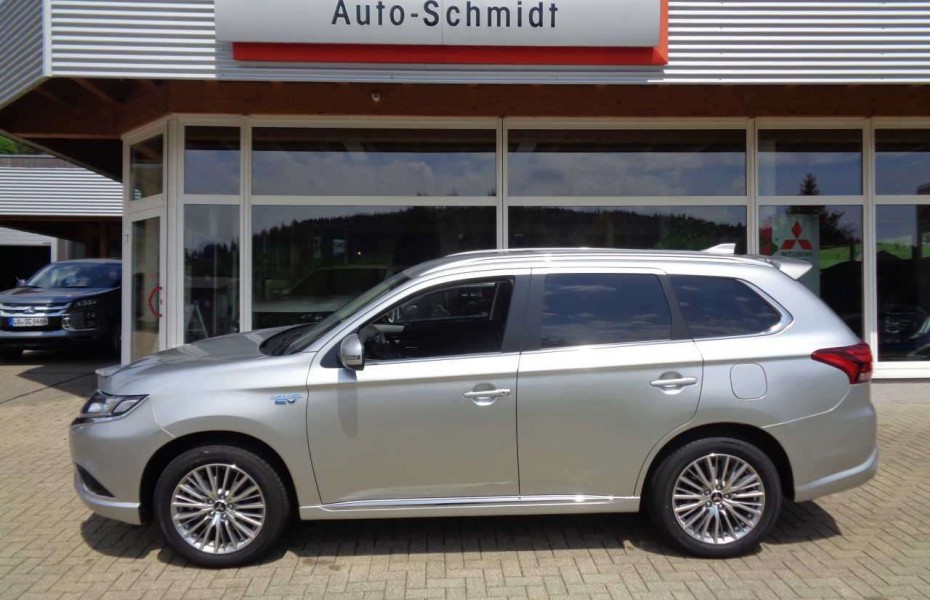 Mitsubishi Outlander Outlander Plug-in Hybrid BASIS 2.4 MIVEC 4WD