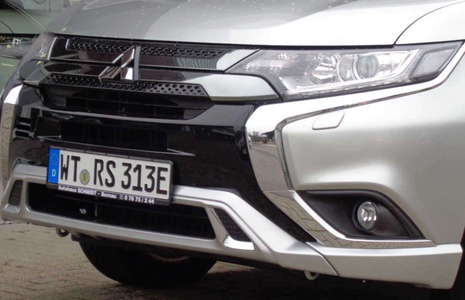 Mitsubishi Outlander Outlander Plug-in Hybrid BASIS 2.4 MIVEC 4WD