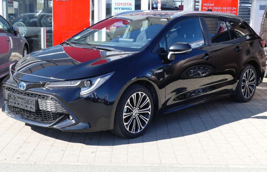 Toyota Corolla 1.8 Hybrid kombi Automat Navi,LED AdTemp Kam