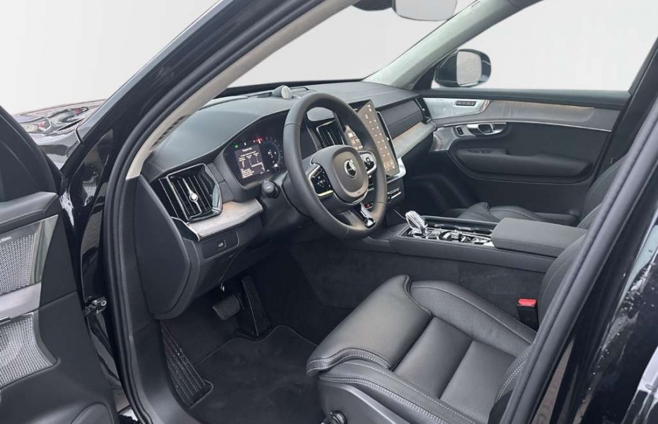 Volvo XC90 B5 Benzin AWD Ultra Bright Facelift 7-Sitzer 21'