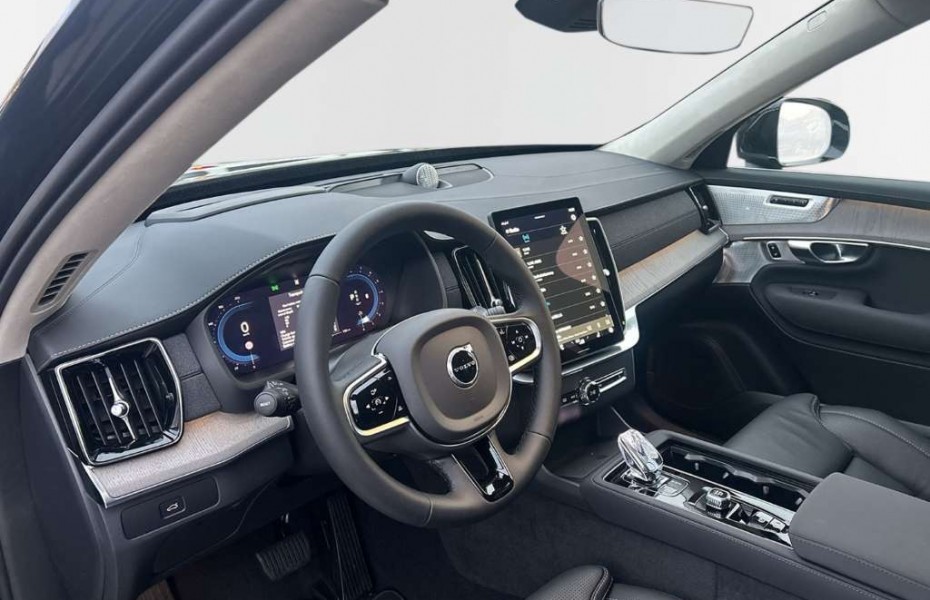Volvo XC90 B5 Benzin AWD Ultra Bright Facelift 7-Sitzer 21'