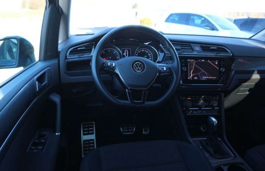 Volkswagen Touran 2.0 TDI DSG UNITED 7-SITZER AHK+GARANTIE+