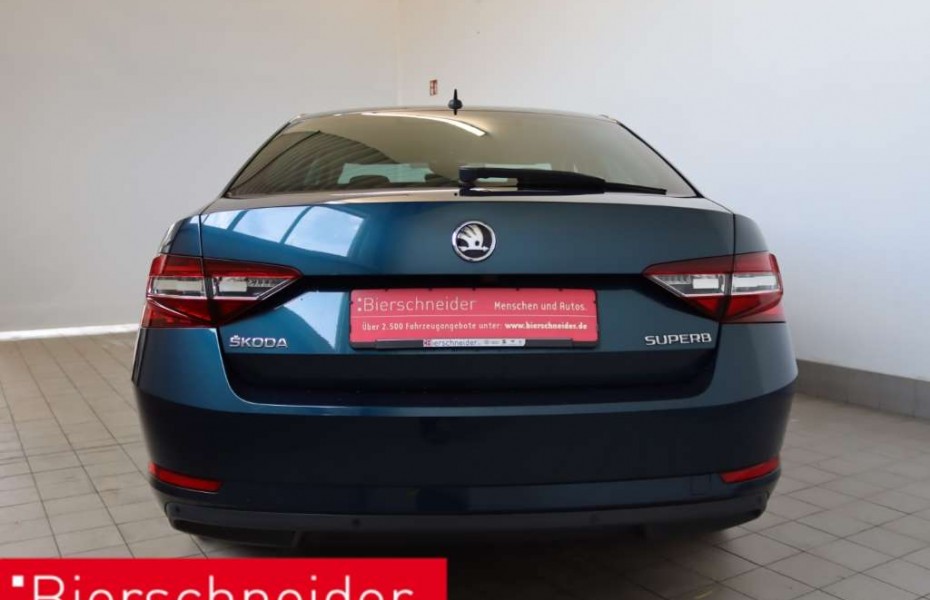 Škoda Superb Lim. 2.0 TDI Style NAVI LEDER 19ZOLL ACC