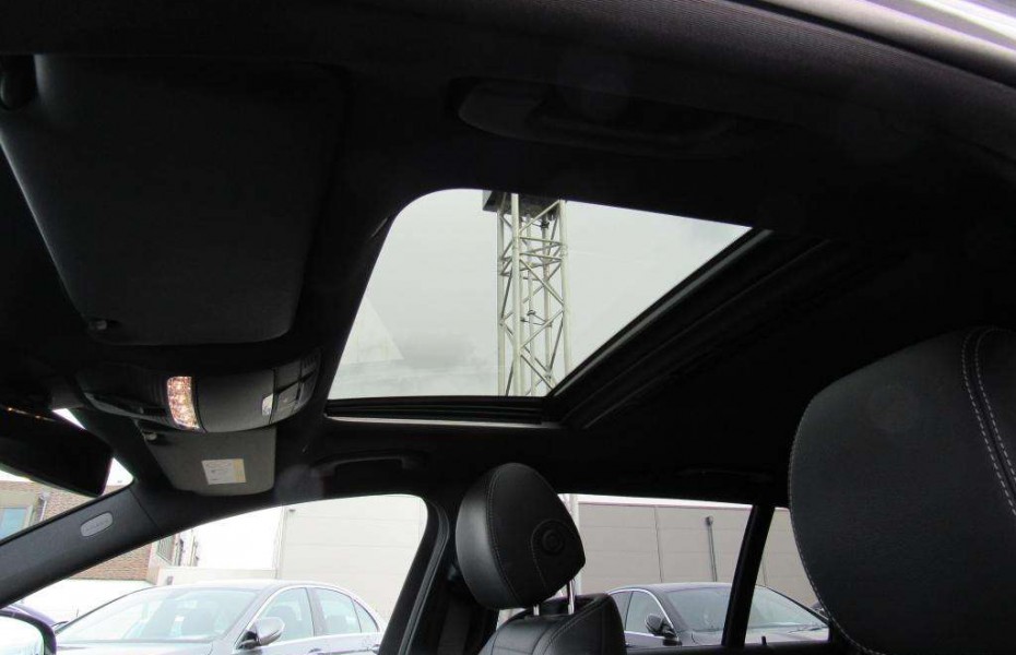 Mercedes-Benz Třídy E 220d T AMG+COMAND+Spur-P.+LED+Kamera+PDC+ SHZ