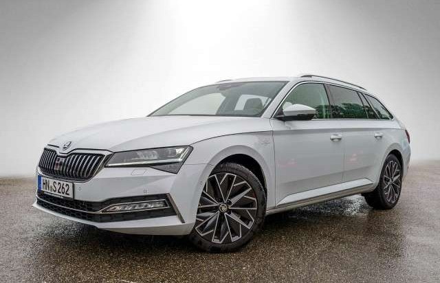 Škoda Superb L&K 2.0 TDI 4X4 DSG Pano Masáže NezTop LED VentSed