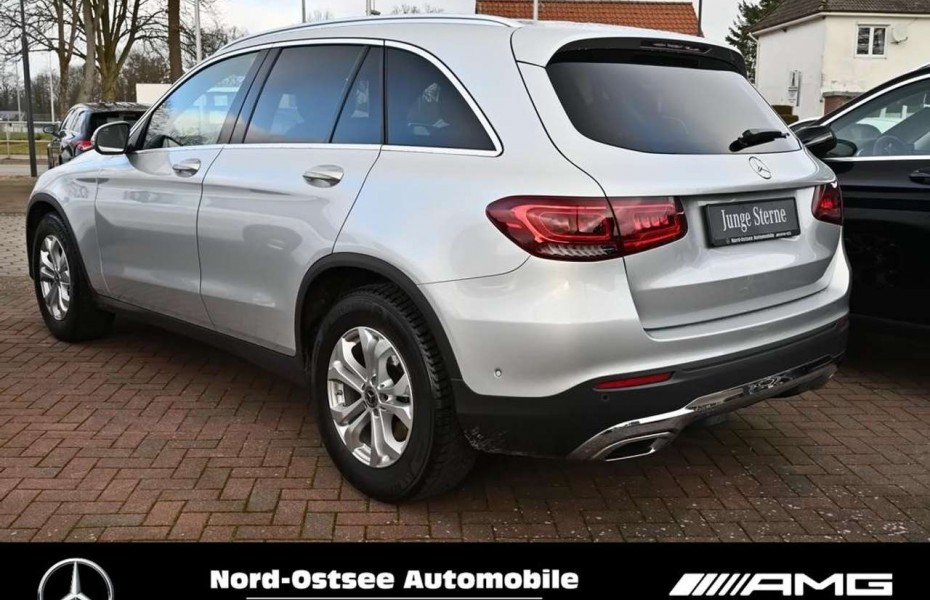 Mercedes-Benz GLC 300 d 4M Exclusive AHK Parkpaket MBUX Navi