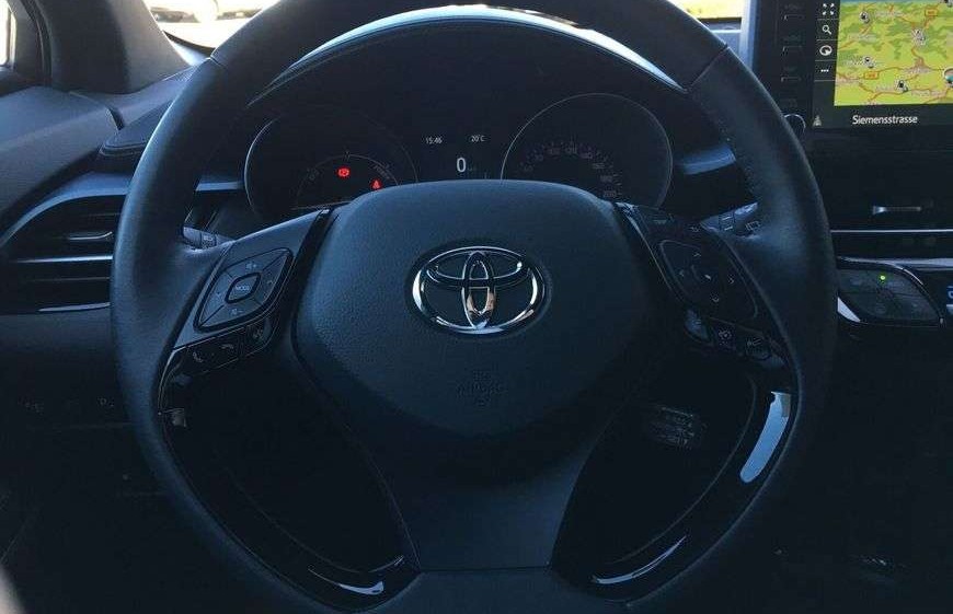 Toyota C-HR 1.8 Hybrid Team Deutschland