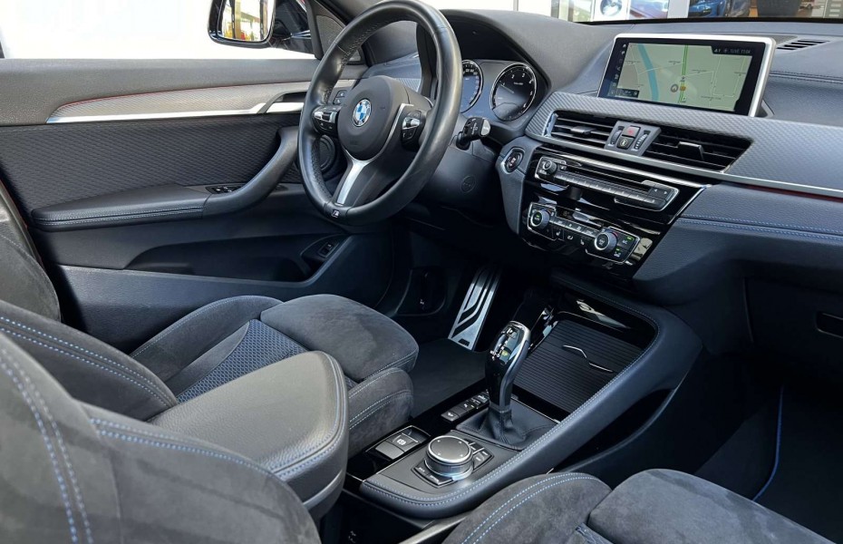 BMW X2 xDrive20d M-Sport Pano HUD Navi LED Taž AdTemp