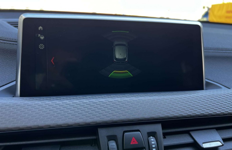 BMW X2 xDrive20d M-Sport Pano HUD Navi LED Taž AdTemp