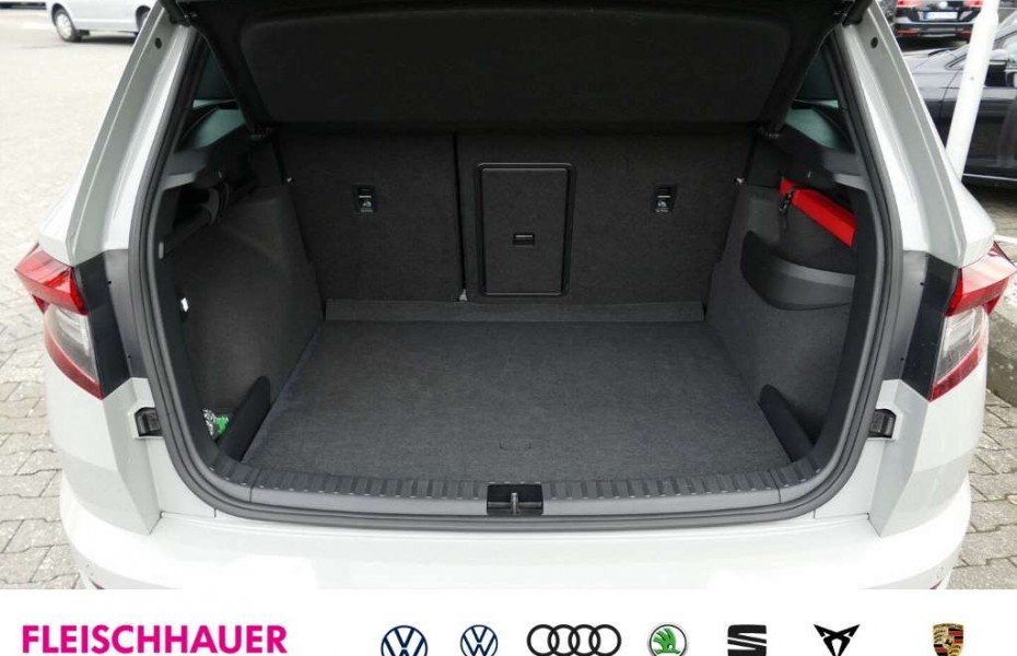 Škoda Karoq Sportline 4x4 2.0 TSI Navi+LED+19'+Pano+Canton+AC