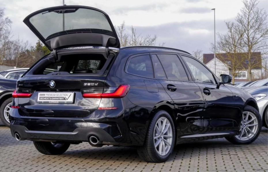 BMW Řada 3 d xDrive Touring M Sport Head-Up HiFi-0,49% Finanz