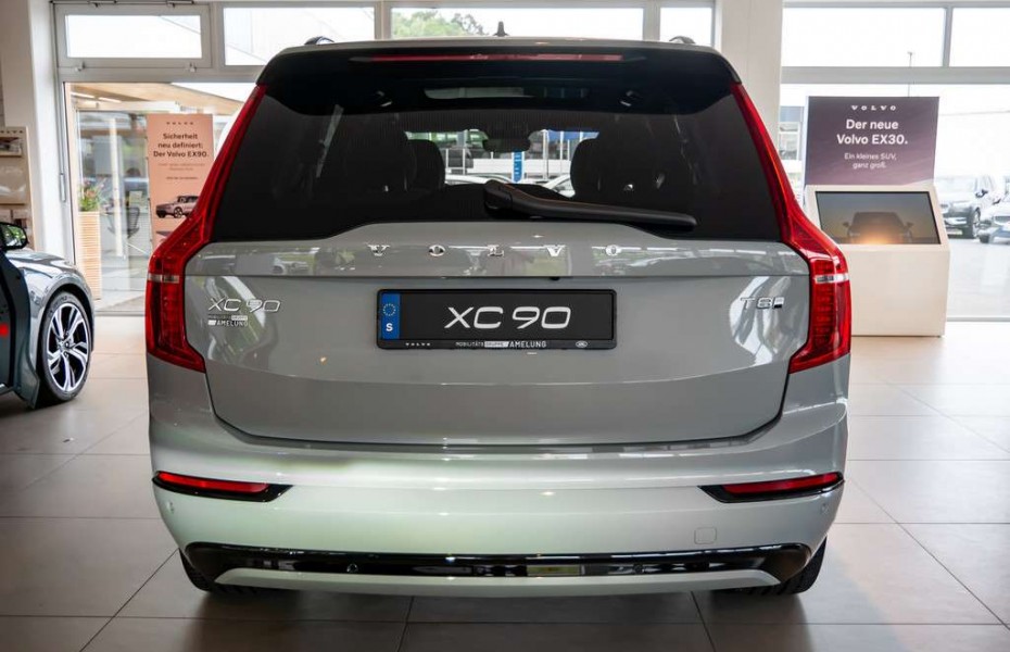 Volvo XC90 T8 Plus Dark Recharge AWD PANO LED ACC