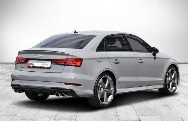 Audi S3 2.0 TFSI quattro LED*B&O*NAVI*PDC*S