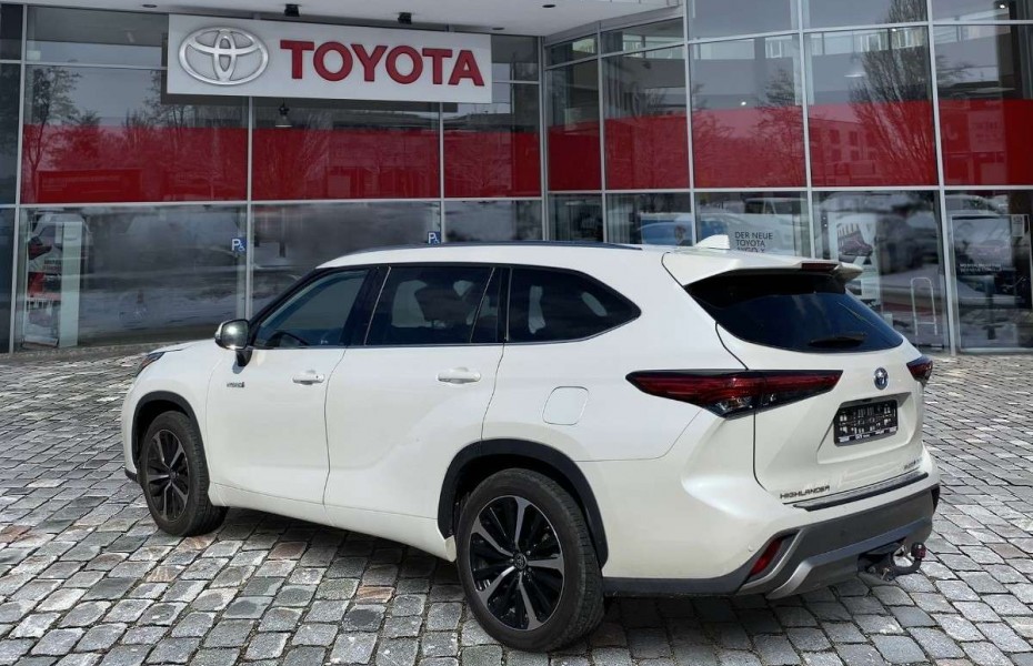 Toyota Highlander 2.5 Hybrid Luxury