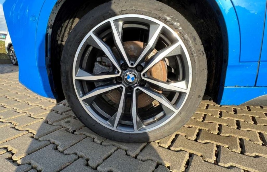 BMW X2 xDrive20d A M-Sport 19' LED Navi HUD CD DAB Rückf