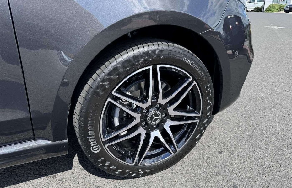 Mercedes-Benz Třídy V d EDITION 2023 AMG 4MATIC Tisch DISTRONIC