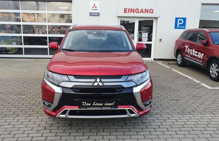 Mitsubishi Outlander PLUS FA-Paket 2.4 4WD DAB+ / LED