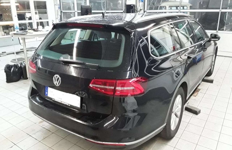 Volkswagen Passat Variant 2.0TDI DSG Highline NAVI+LED+ACC+KAMERA+++