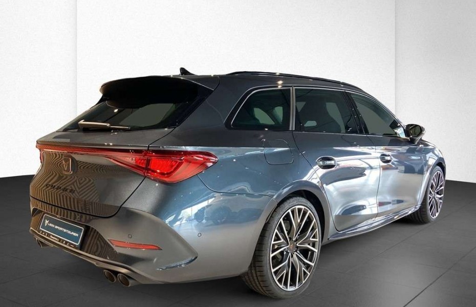 SEAT Leon 2.0 TSI DSG 4Drive PanoDa+AHK+LED