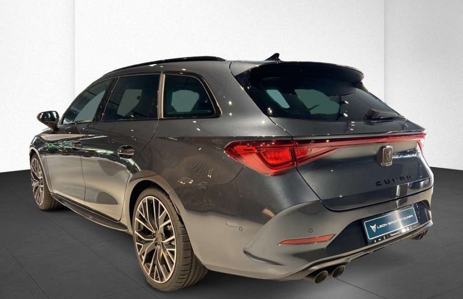 SEAT Leon 2.0 TSI DSG 4Drive PanoDa+AHK+LED