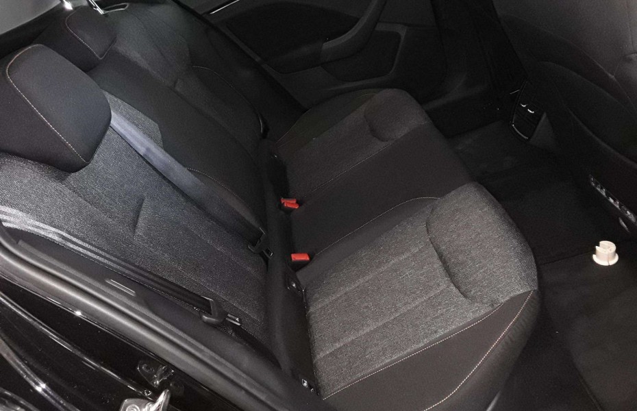 Škoda Kamiq Clever 1.0 TSI  LED NAVI PDC SHZ GRA LANE