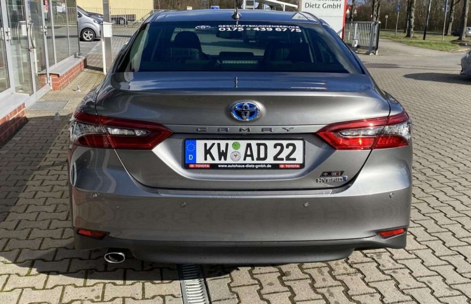 Toyota Camry 2.5 VVTi  Luxury