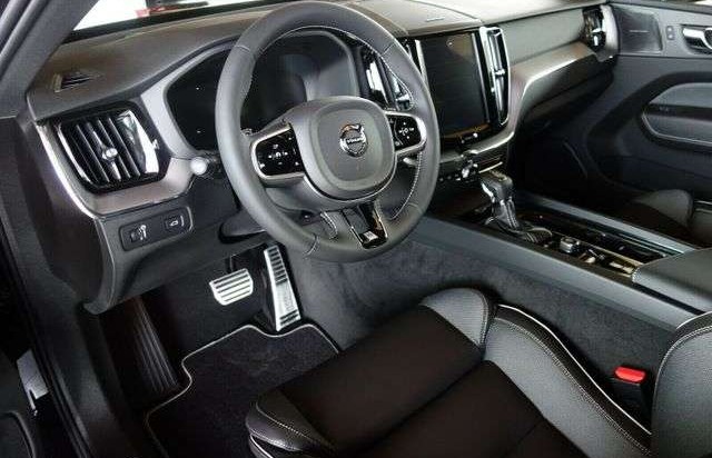 Volvo XC60 T5 Geartronic R-Design +ACC +Head-up