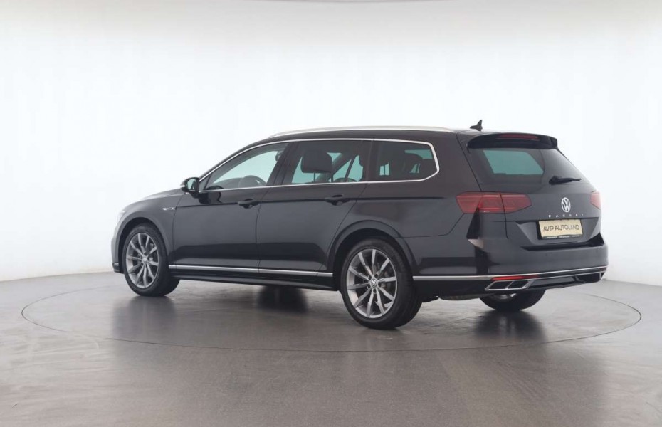 Volkswagen Passat 1.5 TSI DSG Elegance R-Line | LED