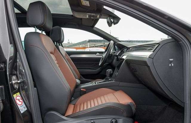 Volkswagen Passat 2.0 TDI 4M DSG R-LINE STHZ LEDER