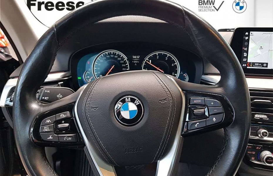 BMW Řada 5 d xDrive Touring Sport Line Night Vision LED