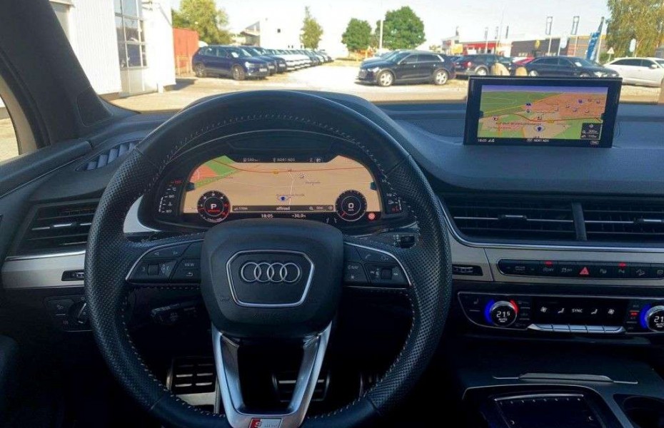 Audi Q7 50 TDI S line BOSE M-HYBRID 21' AHK TV StandHz