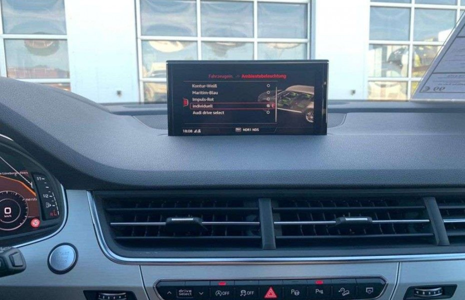 Audi Q7 50 TDI S line BOSE M-HYBRID 21' AHK TV StandHz