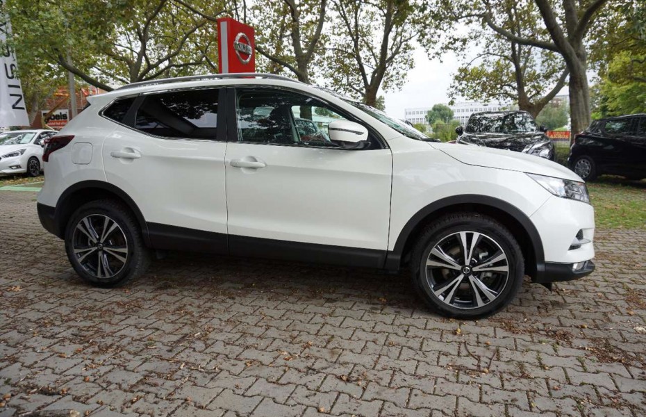 Nissan Qashqai 1.3 DIG-T Zama Navi Panoramadach Kamera