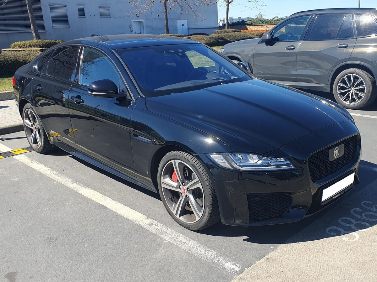 Jaguar XF